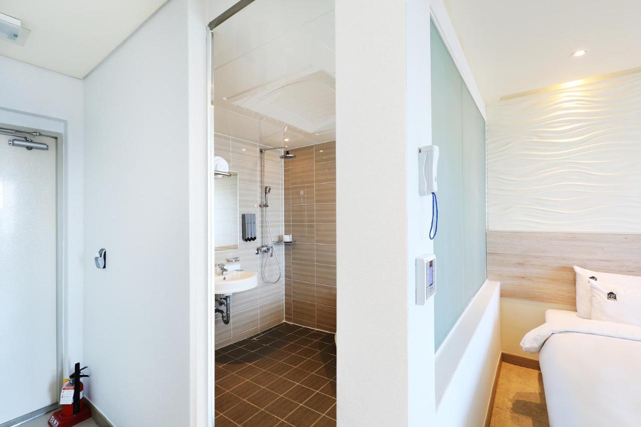 Hotel The Sea Star Ίντσεον Εξωτερικό φωτογραφία